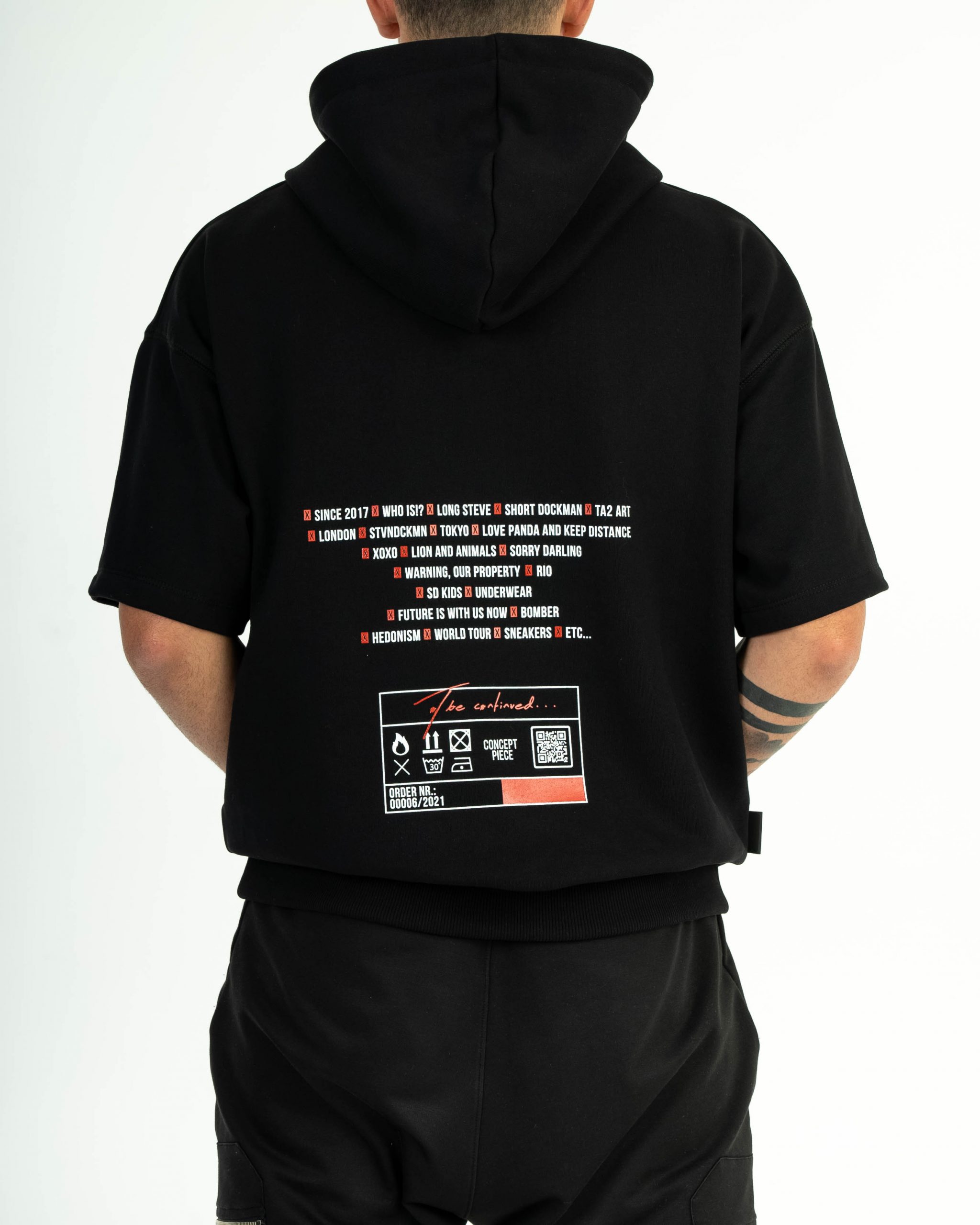 SD T-Shirt Hoodie Black