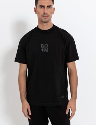 MONSTA black t-shirt