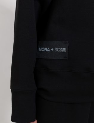 MONSTA black tracksuit woman