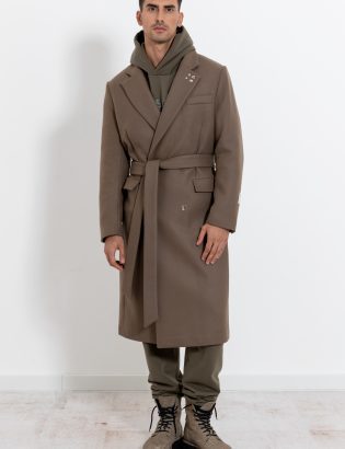 MONSTA brown coat