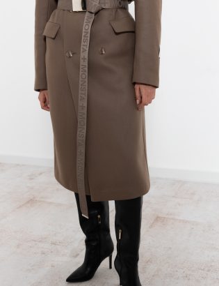 MONSTA brown coat