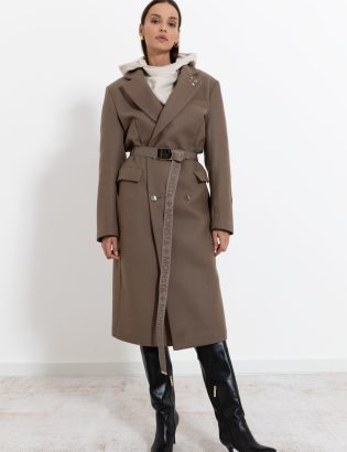 MONSTA brown coat